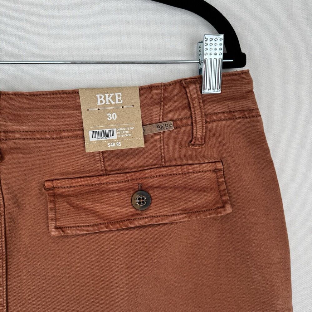 Women’s Rust Frayed Hem Utility Shorts - Picture 7 of 16